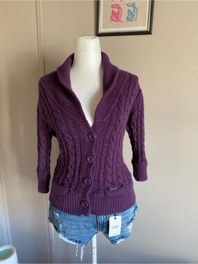 Cute purple Y2K American Eagle sweater shirt